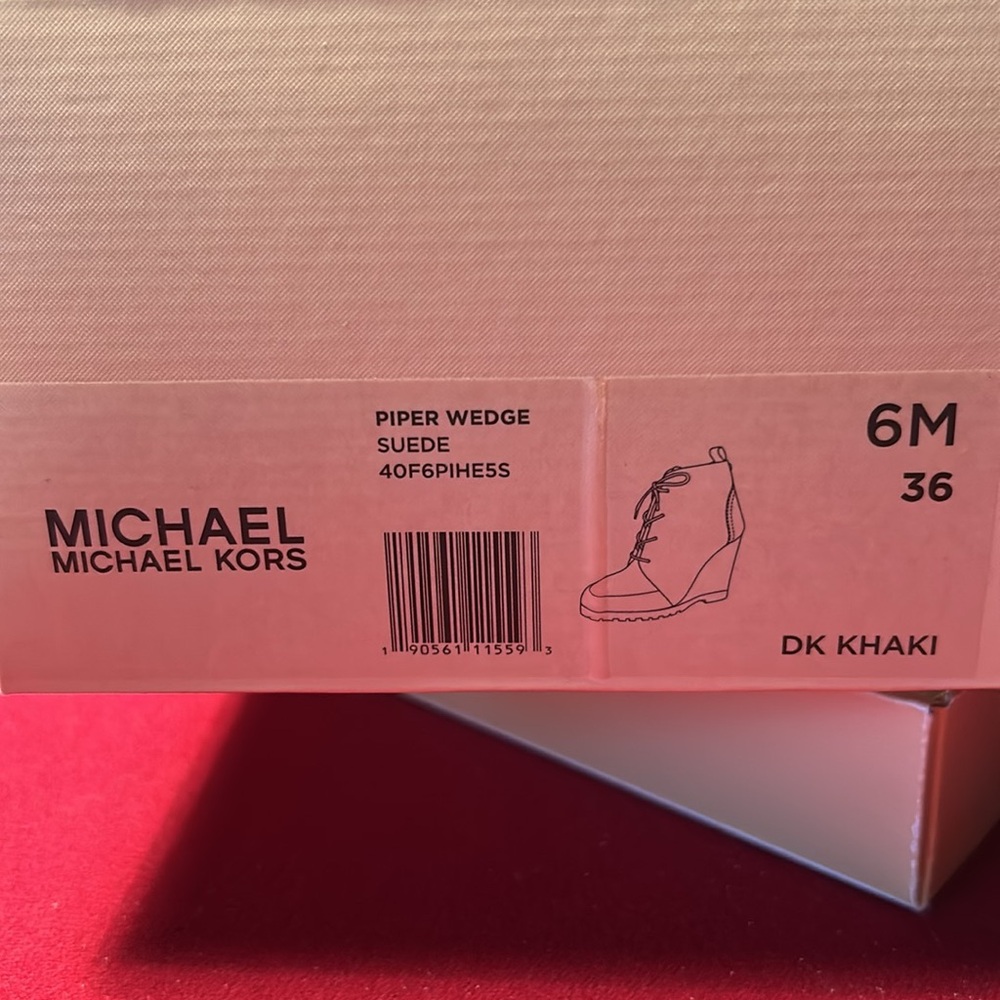 Michael Kors Suede Piper Wedge Booties 6m - Picture 4 of 5